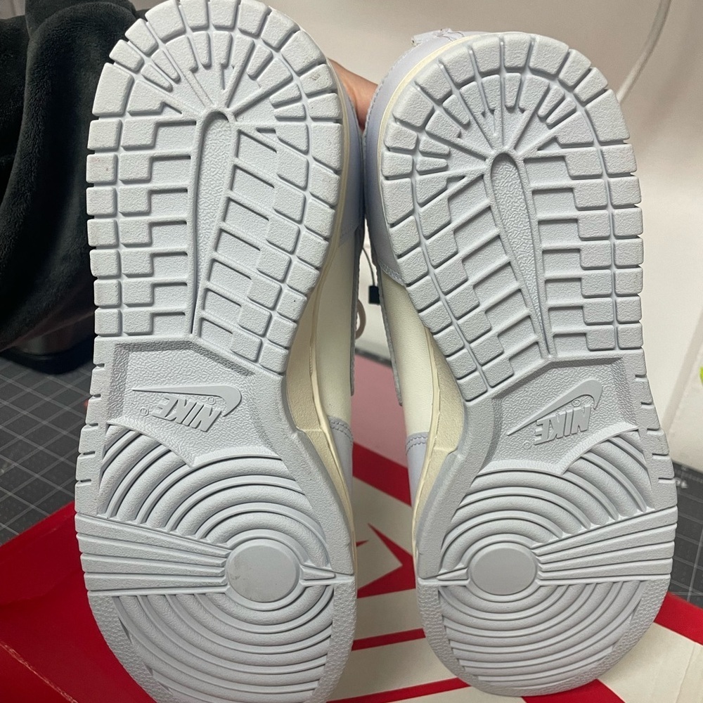 Nike Dunk High in Soft Gray and Off-White - Picture 6 of 8